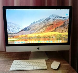Apple iMac 27 (2011) Apple iMac 27 (2011)